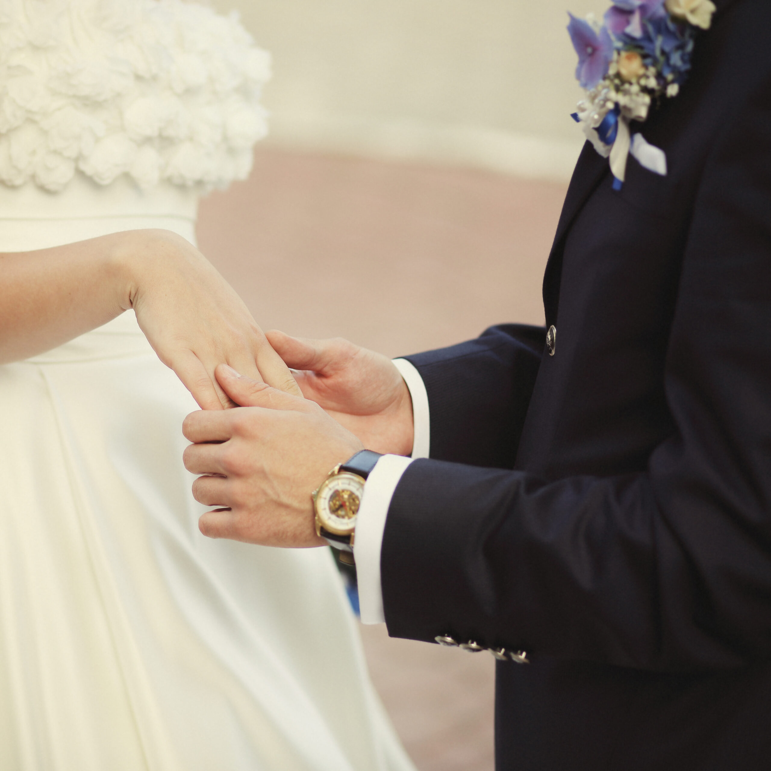 hands of a young newly wed couple 2026 01 11 08 11 11 utc